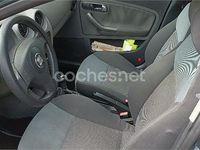 Usado Seat Cordoba Reference 100 CV (73 kW) 2004 Azul Berlina