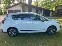 Usado Peugeot 3008 200 CV (147 kW) 2015 Blanco Familiar