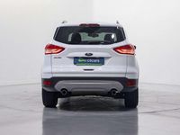 Usado Ford Kuga Trend 150 CV (110 kW) 2015 Blanco SUV
