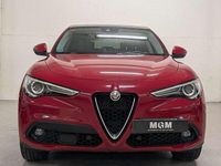 Usado Alfa Romeo Stelvio Executive 210 CV (154 kW) 2019 Burdeos SUV