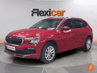 Usado Skoda Kamiq Selection 115 CV (84 kW) 2024 Rojo SUV