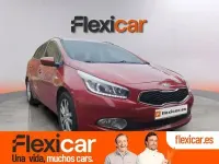 Usado Kia Ceed 100 CV (73 kW) 2014 Rojo Utilitario