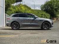 Usado Jaguar F-Pace R-Dynamic 204 CV (150 kW) 2024 Gris / plata SUV