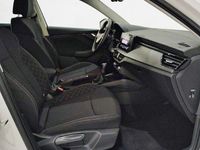 Usado Skoda Scala 110 CV (80 kW) 2022 Blanco Utilitario