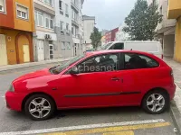 Usado Seat Ibiza 70 CV (51 kW) 2008 Rojo Berlina