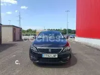 Usado Peugeot 308 SW Style 130 CV (95 kW) 2021 Negro Familiar