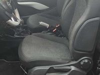 Usado Opel Adam Glam 87 CV (63 kW) 2016 Rojo Utilitario