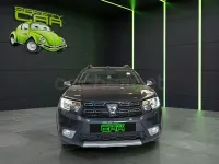 Usado Dacia Sandero 90 CV (66 kW) 2017 Gris / plata Berlina