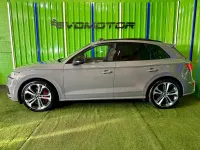 Usado Audi SQ5 Sport 347 CV (255 kW) 2020 Gris / plata SUV