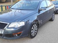 Usado VW Passat Edition 110 CV (80 kW) 2009 Gris / plata Berlina