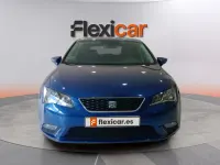 Usado Seat Leon Reference 105 CV (77 kW) 2015 Azul Berlina