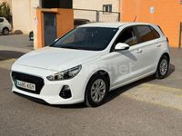 Usado Hyundai i30 120 CV (88 kW) 2018 Blanco Berlina