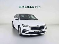 Usado Skoda Scala Selection 116 CV (85 kW) 2025 Blanco Utilitario