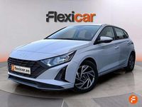 Usado Hyundai i20 84 CV (61 kW) 2024 Gris Utilitario