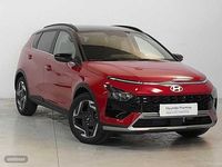 Usado Hyundai Bayon 101 CV (74 kW) 2024 Dragon red bitono SUV