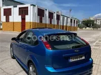 Usado Ford Focus Sport 136 CV (100 kW) 2006 Azul Berlina