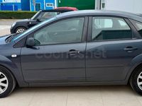 Käytetty Ford Focus Trend 90 HP (66 kW) 2005 Harmaa Sedan