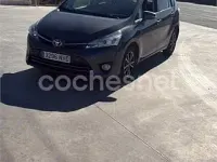 Usado Toyota Verso Comfort 112 CV (82 kW) 2015 Gris / plata Monovolumen