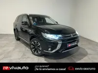 Usado Mitsubishi Outlander P-HEV 224 CV (164 kW) 2018 Negro SUV