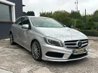 Usado Mercedes A180 AMG line 109 CV (80 kW) 2015 Gris / plata Utilitario