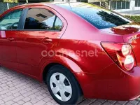 Usado Chevrolet Aveo LT 75 CV (55 kW) 2012 Rojo Berlina