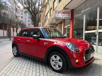 Usado Mini ONE 102 CV (75 kW) 2018 Rojo Utilitario