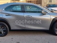 Usado Lexus UX Business Edition 184 CV (135 kW) 2020 Gris / plata SUV