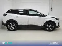 Usado Peugeot 3008 Allure 130 CV (95 kW) 2020 Blanco SUV