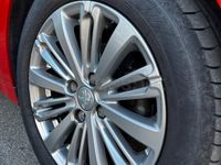 Usado Peugeot 208 Signature Sky 99 CV (72 kW) 2019 Naranja Utilitario