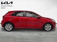 Usado Kia Rio 101 CV (74 kW) 2022 Rojo Berlina