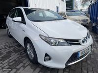 usado Toyota Auris Hybrid -