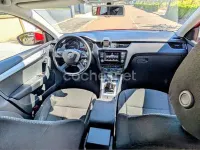Usado Skoda Octavia Elegance 105 CV (77 kW) 2014 Rojo Utilitario