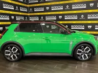Usado Renault R5 Techno 110 kW (150 CV) 2025 Verde Utilitario