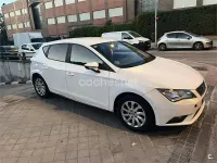 Usado Seat Leon Reference 105 CV (77 kW) 2014 Blanco Berlina