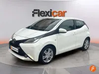 Usado Toyota Aygo X-cite 72 CV (52 kW) 2018 Blanco Utilitario