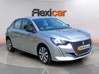 Usado Peugeot 208 Active 101 CV (74 kW) 2023 Gris Utilitario