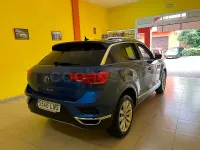 Usado VW T-Roc Advance 110 CV (80 kW) 2021 Azul SUV