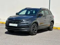 Usado Skoda Karoq SportLine 150 CV (110 kW) 2021 Gris / plata SUV