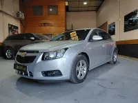 Usado Chevrolet Cruze LT 124 CV (91 kW) 2013 Gris / plata Berlina