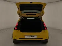 Usado Renault R5 Iconic 110 kW (150 CV) 2024 Amarillo Utilitario