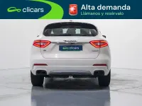 Usado Maserati Levante GranLusso 430 CV (316 kW) 2017 Blanco SUV