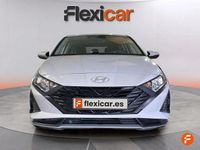 Usado Hyundai i20 84 CV (61 kW) 2024 Gris Utilitario