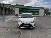 Usado Toyota Yaris Hybrid Active 100 CV (73 kW) 2018 Blanco Berlina