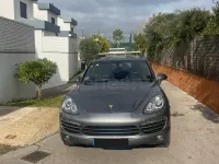 Usado Porsche Cayenne 245 CV (180 kW) 2011 Gris / plata SUV