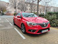 Usado Renault Mégane IV Zen 110 CV (80 kW) 2017 Rojo Berlina