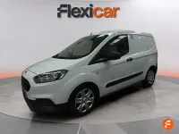 Käytetty Ford Tourneo Courier Trend 100 HP (73 kW) 2020 Valkoinen Tila-auto