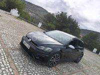 Usado VW Golf VII R 310 CV (228 kW) 2018 Negro Berlina