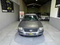 Usado VW Passat Comfortline 130 CV (95 kW) 2004 Gris / plata Berlina