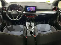 Usado Seat Arona FR 115 CV (84 kW) 2024 Gris SUV