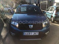 Usado Dacia Sandero Stepway 90 CV (66 kW) 2016 Azul Berlina